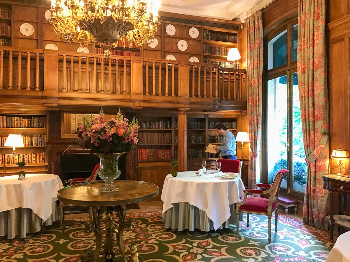 Michelin-Starred & Fine Dining in Paris Reveals Culinary Excellence